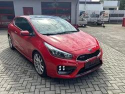 Rot Gebraucht 2016 Kia Ceed GT-Challenge Limousine | 14.690 € (Fairer Preis)