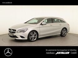 Polarsilber metallic (metallic) Gebraucht 2016 Mercedes CLA180 Shooting Brake Urban Kombi | 16.499 € (Fairer Preis)