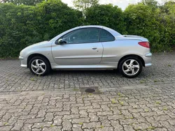 Gebraucht 2005 Peugeot 206 CC Cabrio | 1.200 €