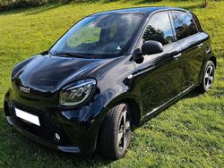 Schwarz Gebraucht 2021 Smart ForFour Electric Drive Kleinwagen | 10.499 € (Fairer Preis)