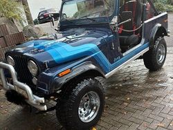 Blau Gebraucht 1980 Jeep CJ SUV | 17.200 €
