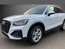 Weiß Gebraucht 2021 Audi Q2 Advanced Plus SUV | 26.700 € (Etwas zu teuer)