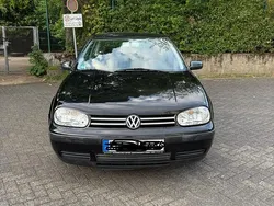 Schwarz Gebraucht 2001 VW Golf IV Kleinwagen | 1.550 € (Fairer Preis)