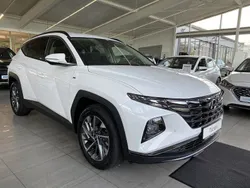 Polar white Gebraucht 2021 Hyundai Tucson Trend SUV | 22.990 € (Fairer Preis)
