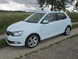 Weiß Gebraucht 2017 Skoda Fabia Cool Plus Limousine | 7.900 € (Fairer Preis)