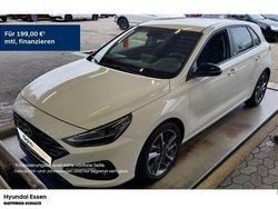 Weiss Gebraucht 2021 Hyundai i30 Edition 30 Limousine | 18.450 € (Fairer Preis)