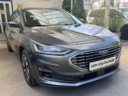 Grau Gebraucht 2024 Ford Focus Titanium Limousine | 25.980 € (Guter Preis)