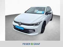Pure white Gebraucht 2024 VW Golf VIII Goal Limousine | 26.740 € (Superpreis)