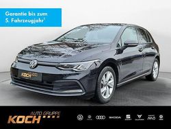 Schwarz Gebraucht 2022 VW Golf VIII Active Limousine | 19.930 € (Fairer Preis)