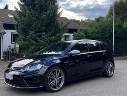 Schwarz Gebraucht 2014 VW Golf VII R Kleinwagen | 15.900 € (Etwas zu teuer)