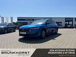 Blau Gebraucht 2024 Ford Focus Titanium X Limousine | 20.990 € (Guter Preis)