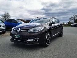 Braun Gebraucht 2015 Renault Mégane III Bose Edition Limousine | 11.550 € (Teuer)
