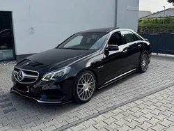 Schwarz Gebraucht 2015 Mercedes E500 Limousine | 23.900 € (Teuer)