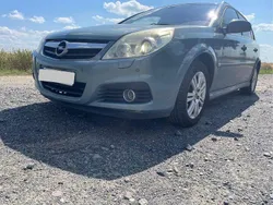 Grün Gebraucht 2006 Opel Signum Cosmo Kombi | 2.400 € (Fairer Preis)