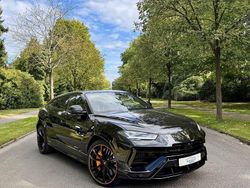 Schwarz Gebraucht 2025 Lamborghini Urus SUV | 295.000 €