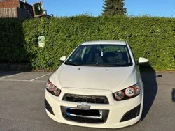 Weiß Gebraucht 2011 Chevrolet Aveo LT Kleinwagen | 4.499 € (Fairer Preis)