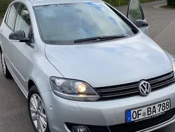Silber Gebraucht 2011 VW Golf VI Comfortline Limousine | 10.900 € (Teuer)