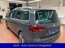 Grau Gebraucht 2021 Seat Alhambra FR-Line Van / Kleinbus | 36.700 € (Teuer)