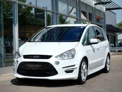 Weiß Gebraucht 2014 Ford S-MAX ST-Line Van / Kleinbus | 10.990 € (Guter Preis)