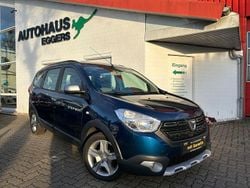 Blau Gebraucht 2018 Dacia Lodgy Stepway Van / Kleinbus | 11.890 € (Fairer Preis)