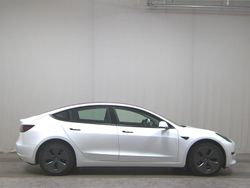 Weiss Gebraucht 2021 Tesla Model 3 RWD Limousine | 22.480 € (Superpreis)