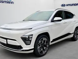 Serenity white Gebraucht 2024 Hyundai Kona Prime SUV | 45.990 €