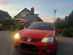 Rot Gebraucht 2008 VW Golf V Limousine | 800 € (Fairer Preis)