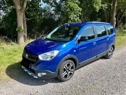 Blau Gebraucht 2020 Dacia Lodgy Stepway Van / Kleinbus | 13.490 € (Fairer Preis)