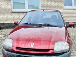 Rot Gebraucht 1998 Renault Clio II Kleinwagen | 1.500 € (Guter Preis)