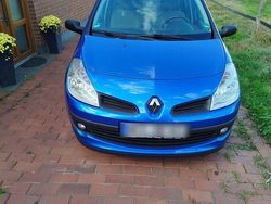 Blau Gebraucht 2006 Renault Clio II Authentique Limousine | 2.900 €