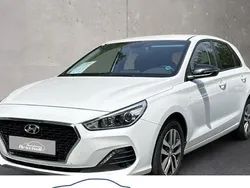 Weiß Gebraucht 2020 Hyundai i30 YES! Limousine | 17.990 € (Guter Preis)