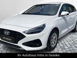 Weiß Neu 2025 Hyundai i30 Comfort Kombi | 21.470 € (Fairer Preis)