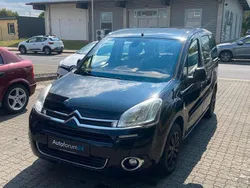 Schwarz Gebraucht 2012 Citroën Berlingo SELECTION Van / Kleinbus | 3.900 € (Fairer Preis)