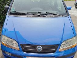 Blau Gebraucht 2005 Fiat Idea Van / Kleinbus | 999 € (Teuer)