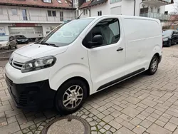 Weiß Gebraucht 2019 Citroën Jumpy Business Class Van / Kleinbus | 9.990 €