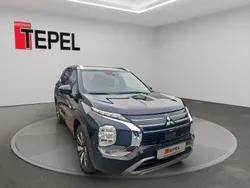 Grau Neu 2025 Mitsubishi Outlander P-HEV Top SUV | 58.690 €