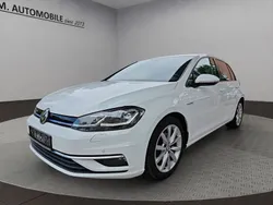 Weiß Gebraucht 2019 VW Golf VII Highline Limousine | 15.990 € (Fairer Preis)