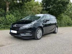 Schwarz Gebraucht 2017 Opel Zafira Tourer Van / Kleinbus | 16.500 € (Teuer)