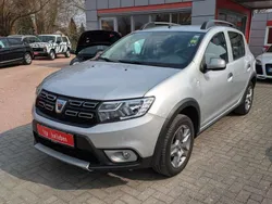 Platingrau Gebraucht 2018 Dacia Sandero Prestige Kleinwagen | 9.490 € (Fairer Preis)