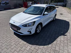 Weiß Gebraucht 2020 Ford Focus Cool & Connect Kombi | 8.000 € (Guter Preis)