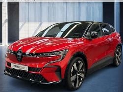 Dezirrot mit dach in black pe Gebraucht 2022 Renault Mégane Techno Limousine | 23.980 € (Guter Preis)