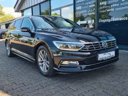 Schwarz Gebraucht 2018 VW Passat R-line Kombi | 17.290 € (Fairer Preis)