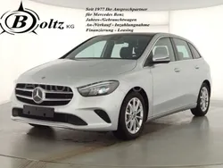 Schwarz Gebraucht 2022 Mercedes B200 Progressive Van / Kleinbus | 28.800 € (Fairer Preis)