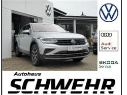 Silber Gebraucht 2022 VW Tiguan Life SUV | 24.190 € (Superpreis)