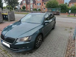 Grau Gebraucht 2017 Skoda Superb LAURIN & KLEMENT Kombi | 15.500 € (Guter Preis)
