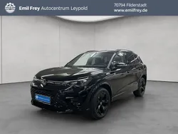 Grenadillschwarz metallic Gebraucht 2025 VW Tiguan R-line SUV | 55.890 € (Guter Preis)