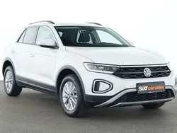 Weiß Gebraucht 2024 VW T-Roc Life SUV | 20.440 € (Guter Preis)