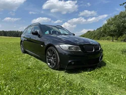 Schwarz Gebraucht 2009 BMW 330 Comfort Edition Kombi | 9.999 € (Teuer)