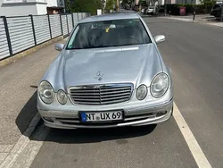 Silber Gebraucht 2005 Mercedes E500 Elegance Limousine | 10.500 € (Teuer)