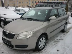 Cappuccinobeige metallic Gebraucht 2009 Skoda Fabia Cool Edition Kombi | 3.900 € (Teuer)